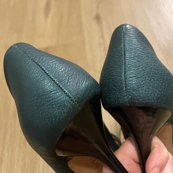 L.A.M.B Gray & Green Colorblock Stiletto Leather Heels Size 8.5 - Picture 6 of 9